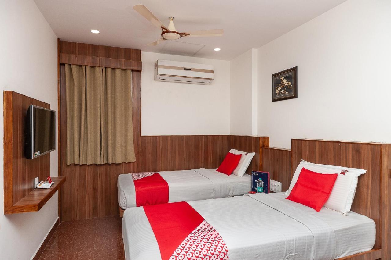 Oyo 29859 Rds Guest House Ambur Exteriér fotografie