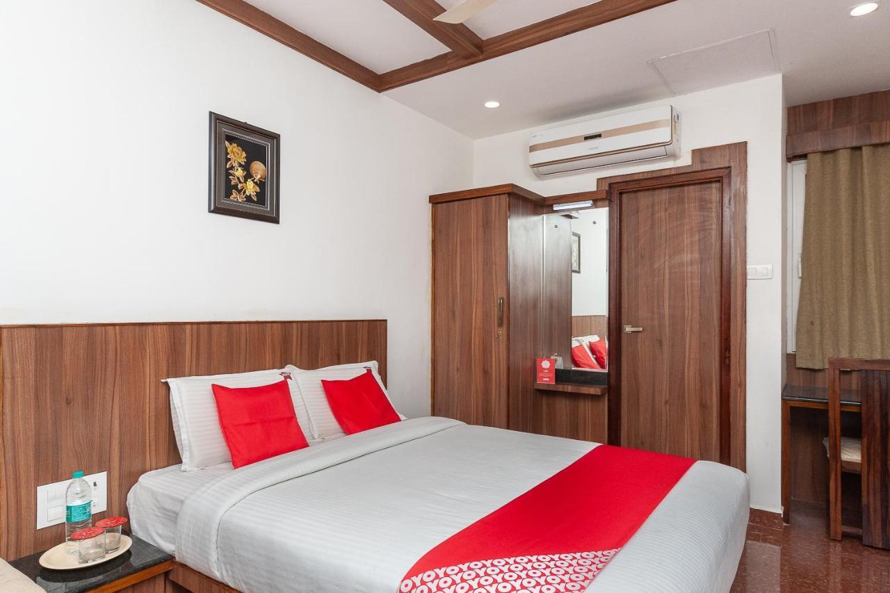 Oyo 29859 Rds Guest House Ambur Exteriér fotografie